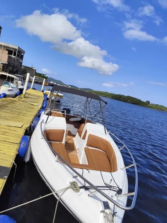 LANCHA RUNNER 7500 - Foto 8