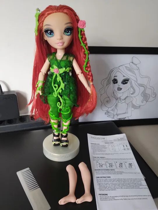 Rainbow High Poison Ivy Era Venenosa Custom<br>