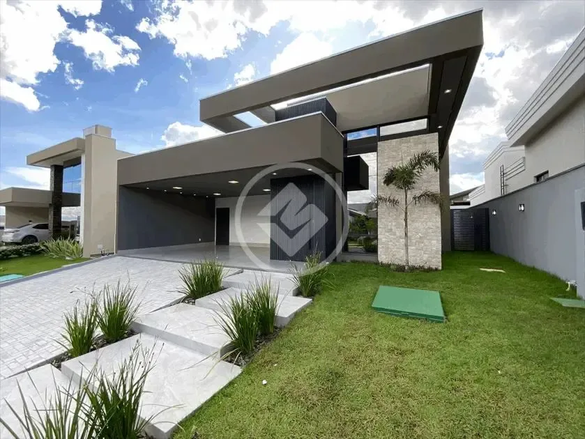 Casa térrea com três suítes no condomínio Florais do Valle, Cuiabá MT, R$2.630.000,00 codi
