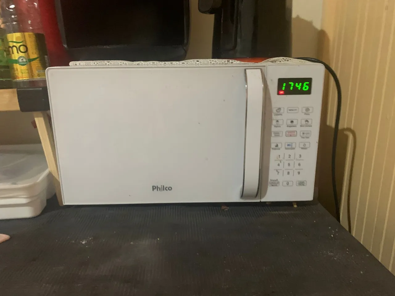 Micro-ondas Philco em ótimo estado