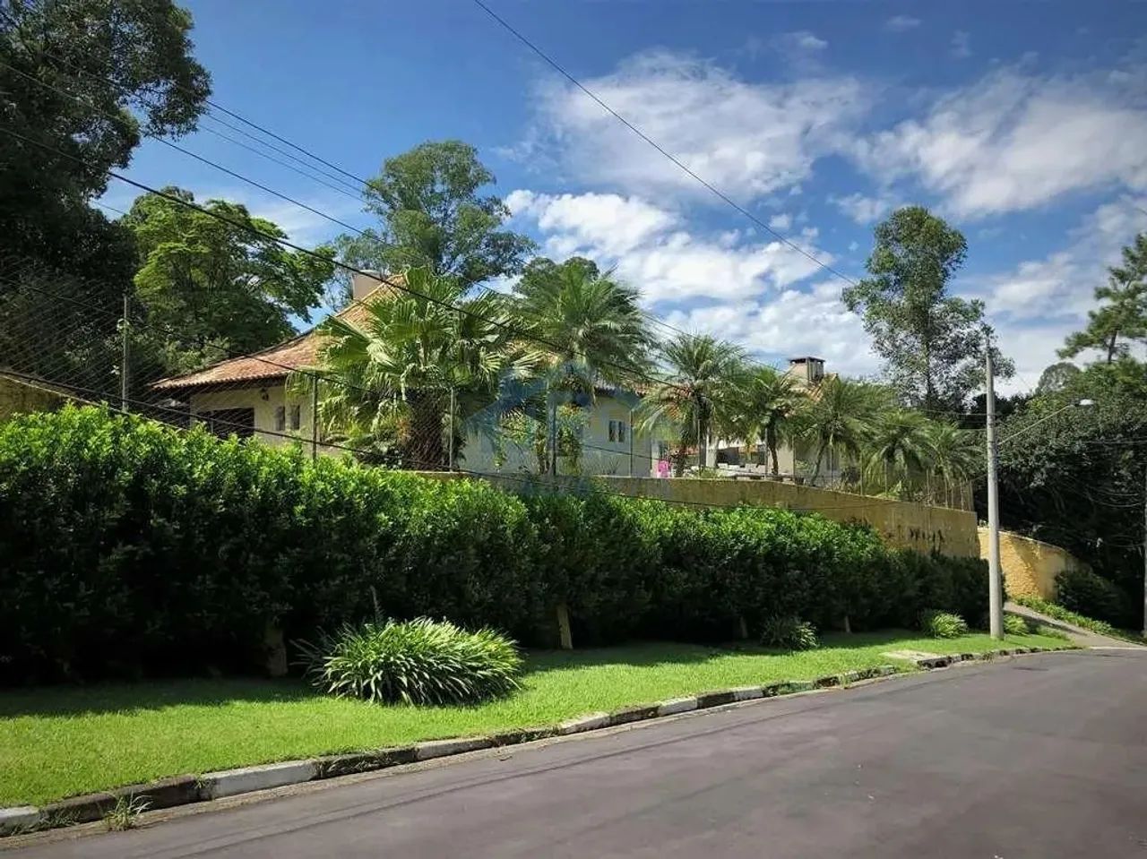 Casa para alugar em Cotia, Chácara Granja Velha, com 4 suítes, com 578 m², Granja do Lago - Foto 3