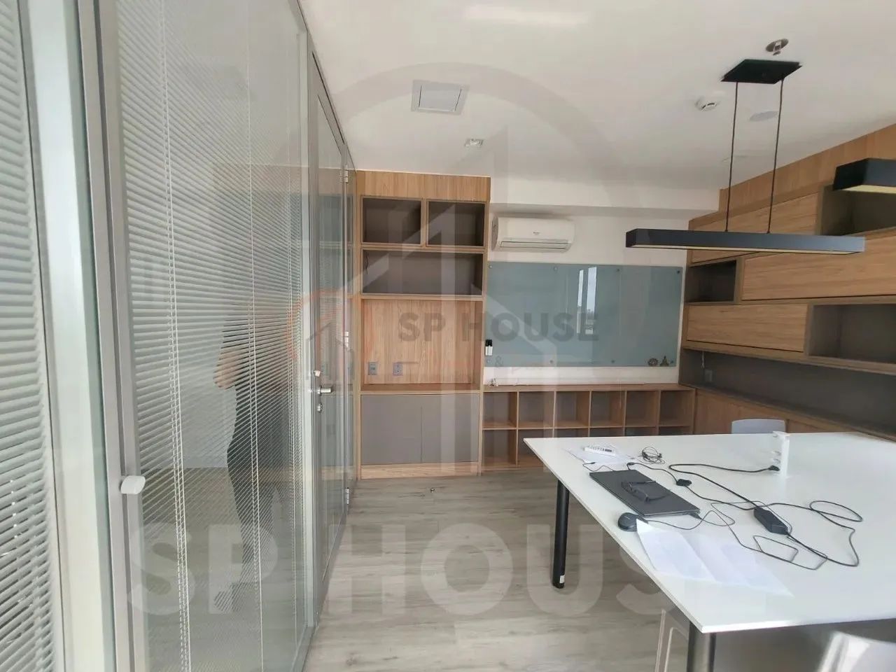 LOCAÇÃO SALA NA VILA MARIANA MOBILIADO COM AR CONDICIONADO 01 VAGA 44m² - Foto 5