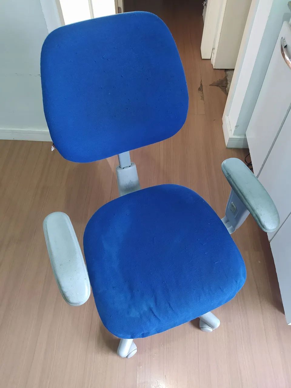 Cadeira de Escritório Ajustável64374559757697122
