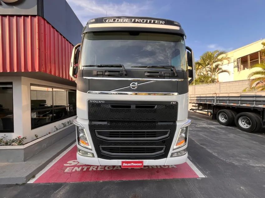 Volvo Globetrotter FH540 6x4 19/20 Selectrucks - Foto 3