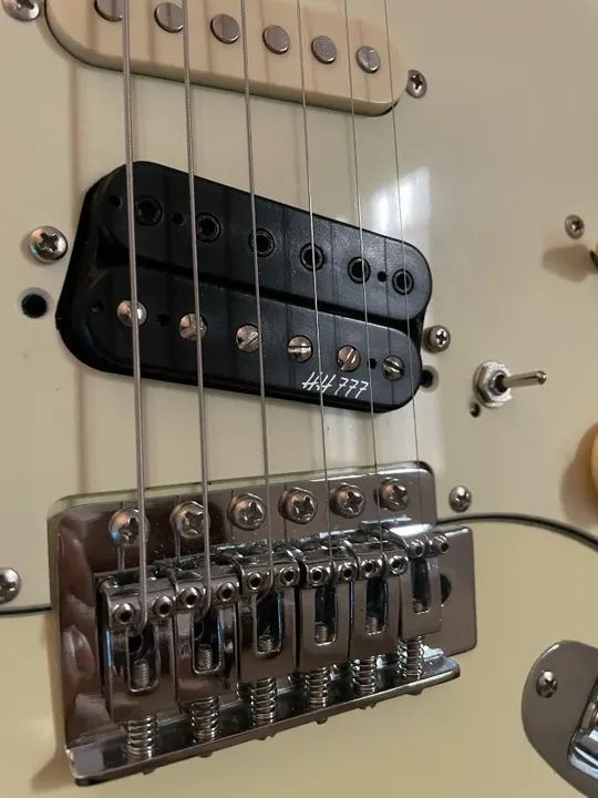 Guitarra TG 530  - Humbucker Malagoli H777 - Foto 6