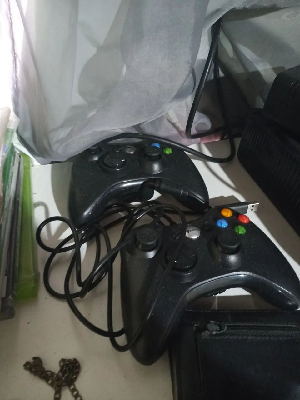 Vendo XBOX 360 COM 2 CONTROLO E MUITO JOGOS - Foto 4