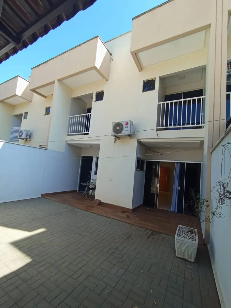 Sobrado com 2 suítes, Residencial Fênix plano diretor Sul