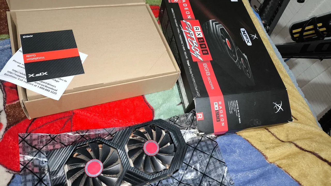 RX 590 funcionando em perfeito estado 64302737278723121