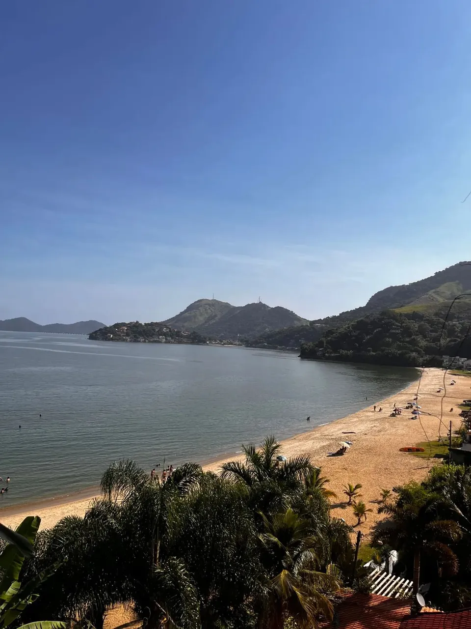 MANGARATIBA- CONDOMINIO PRAIA BRAVA - VENDO EXCELENTE CASA COM BELLISIMA VISTA MAR