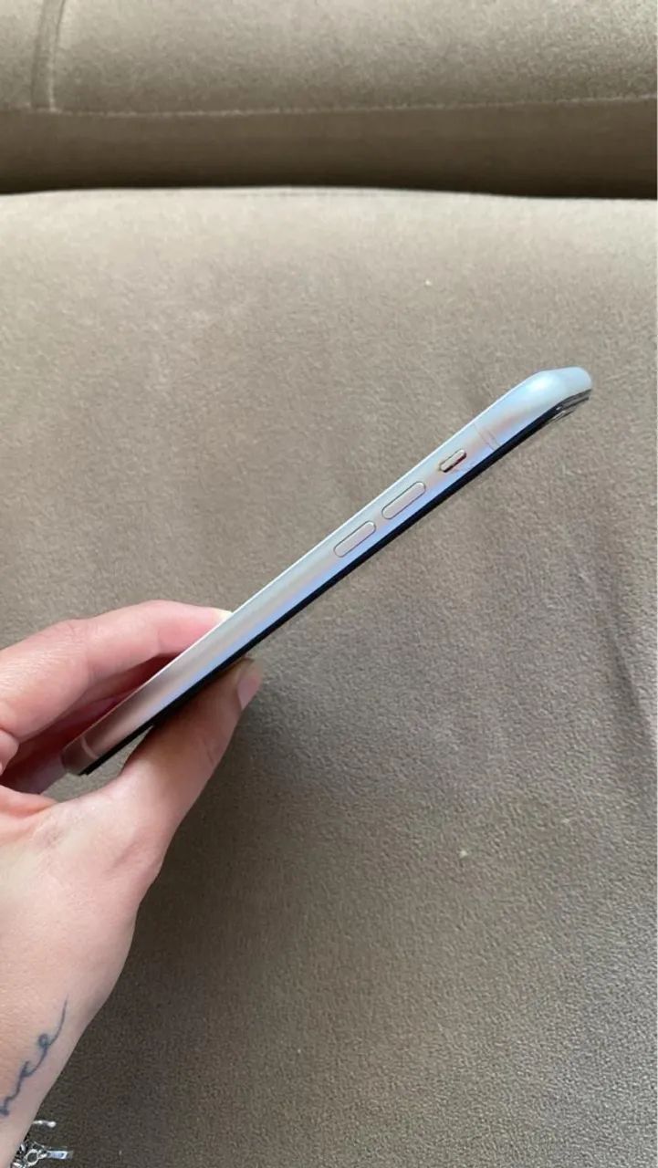 iPhone XR branco 128GB  - Foto 2