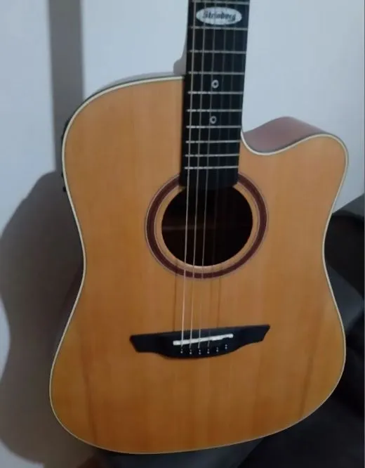 Violão Strinberg e acessórios