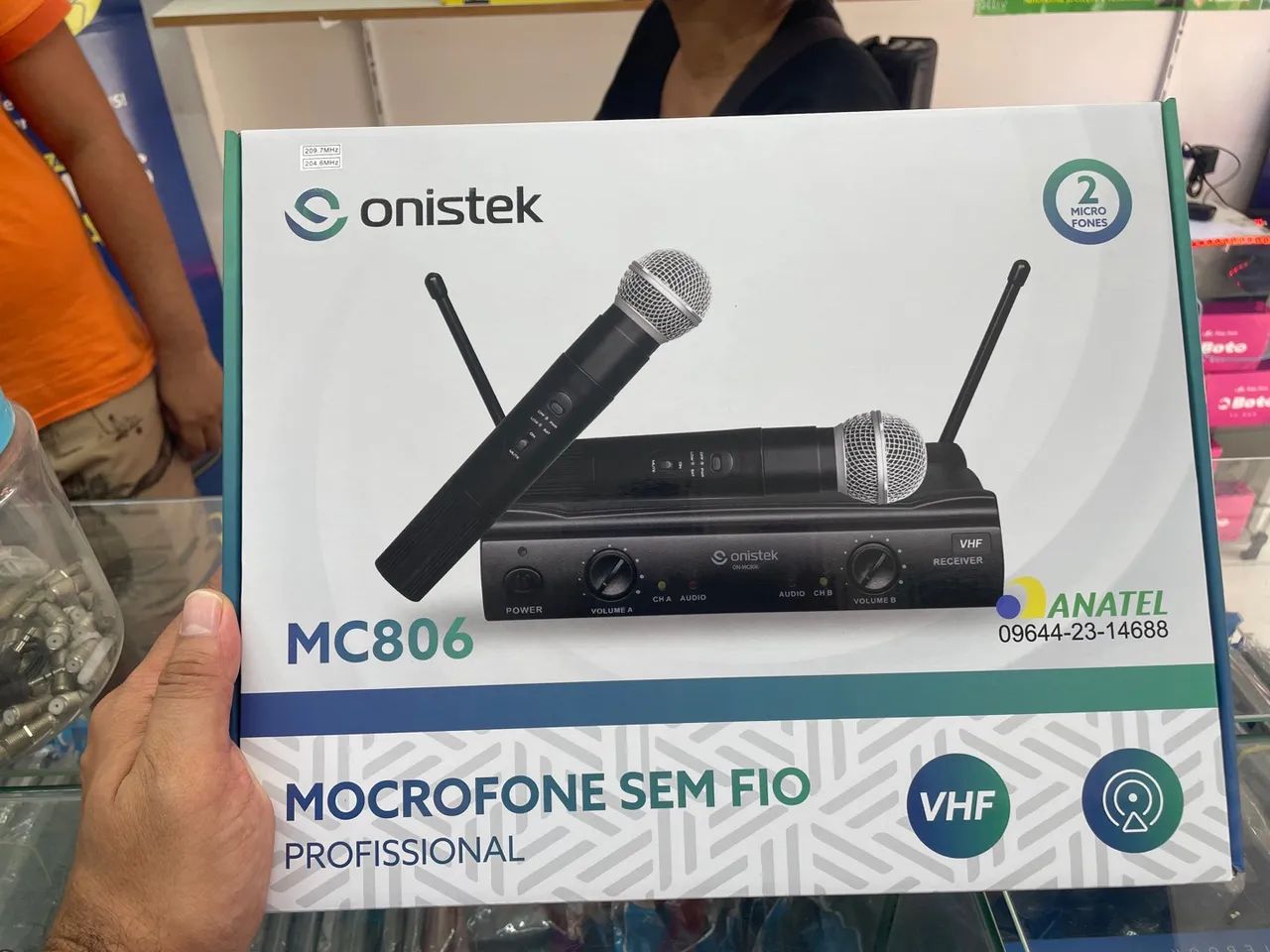 Microfone Sem Fio Onistek MC806 - VHF Profissional