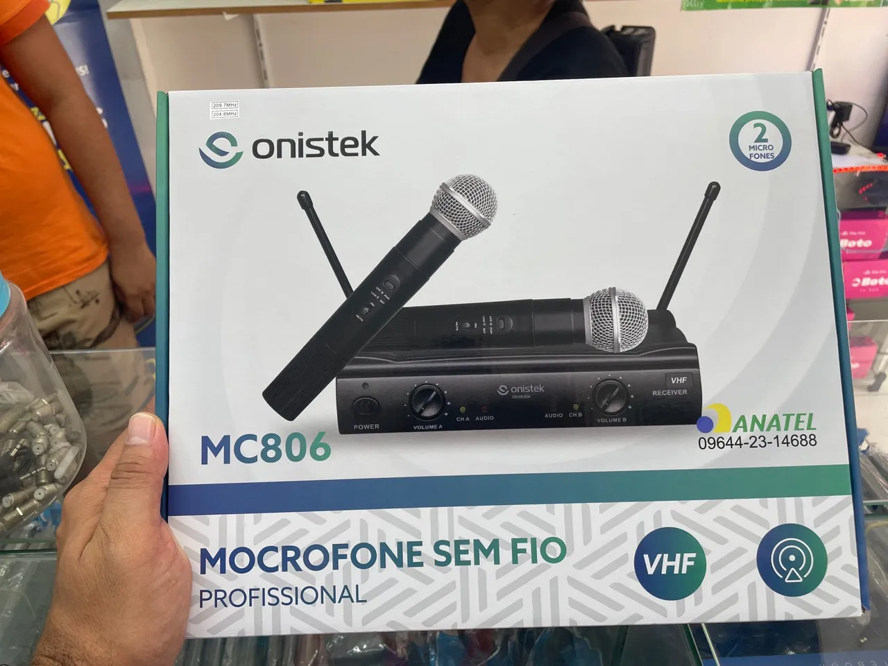 Microfone Sem Fio Onistek MC806 - VHF Profissional