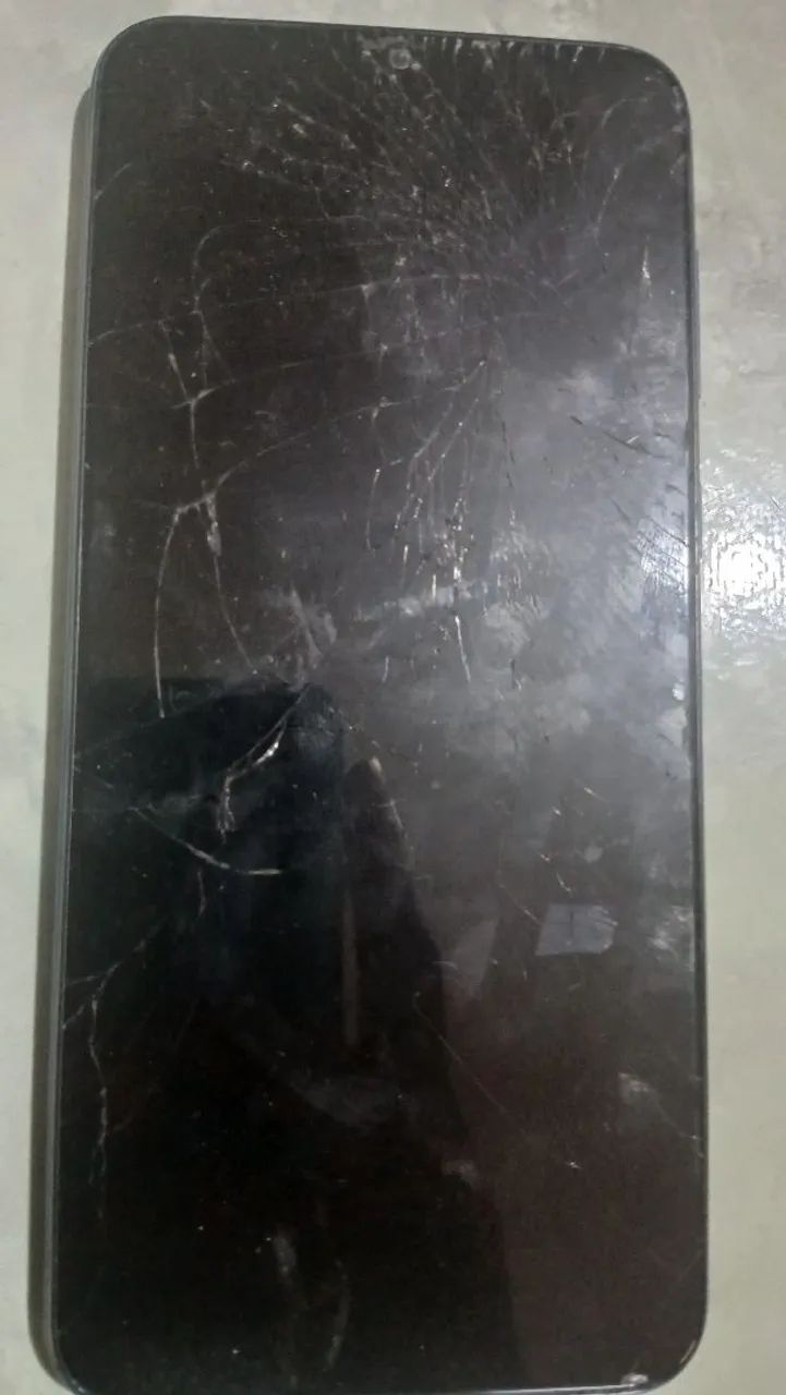 Celular A03 trincado mas funcionando normal 200 reais pra levar logo. Já no menor preço. - Foto 4