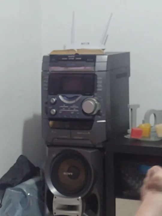 Som Sony com caixa de som potente