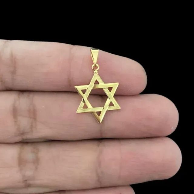 Pingente Estrela de Davi Entrelaçado Banhado a Ouro 18k - Foto 2