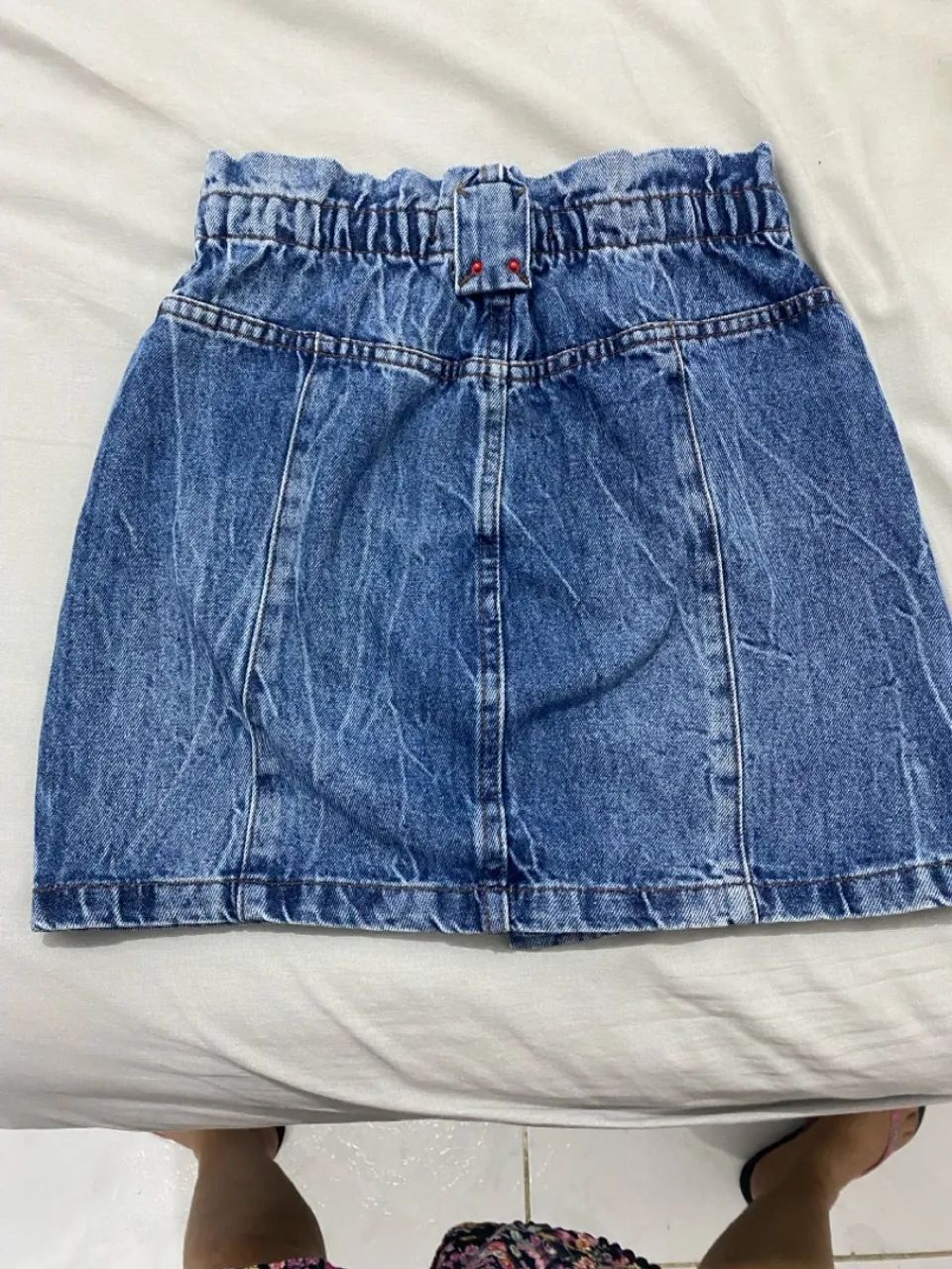 Saia Jeans Botões e Detalhes - Foto 2