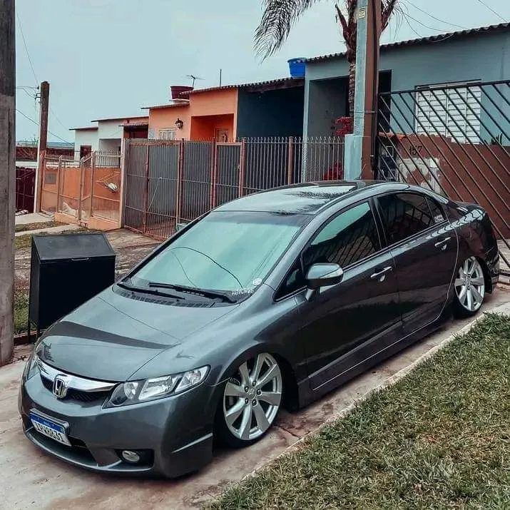 Vendo rodas aro 18 da lancer 5×114 serve em honda civic  - Foto 3