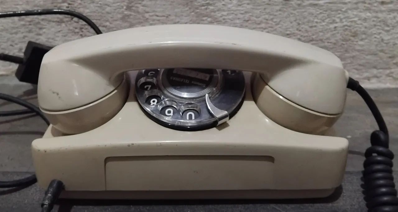 Telefone antigo