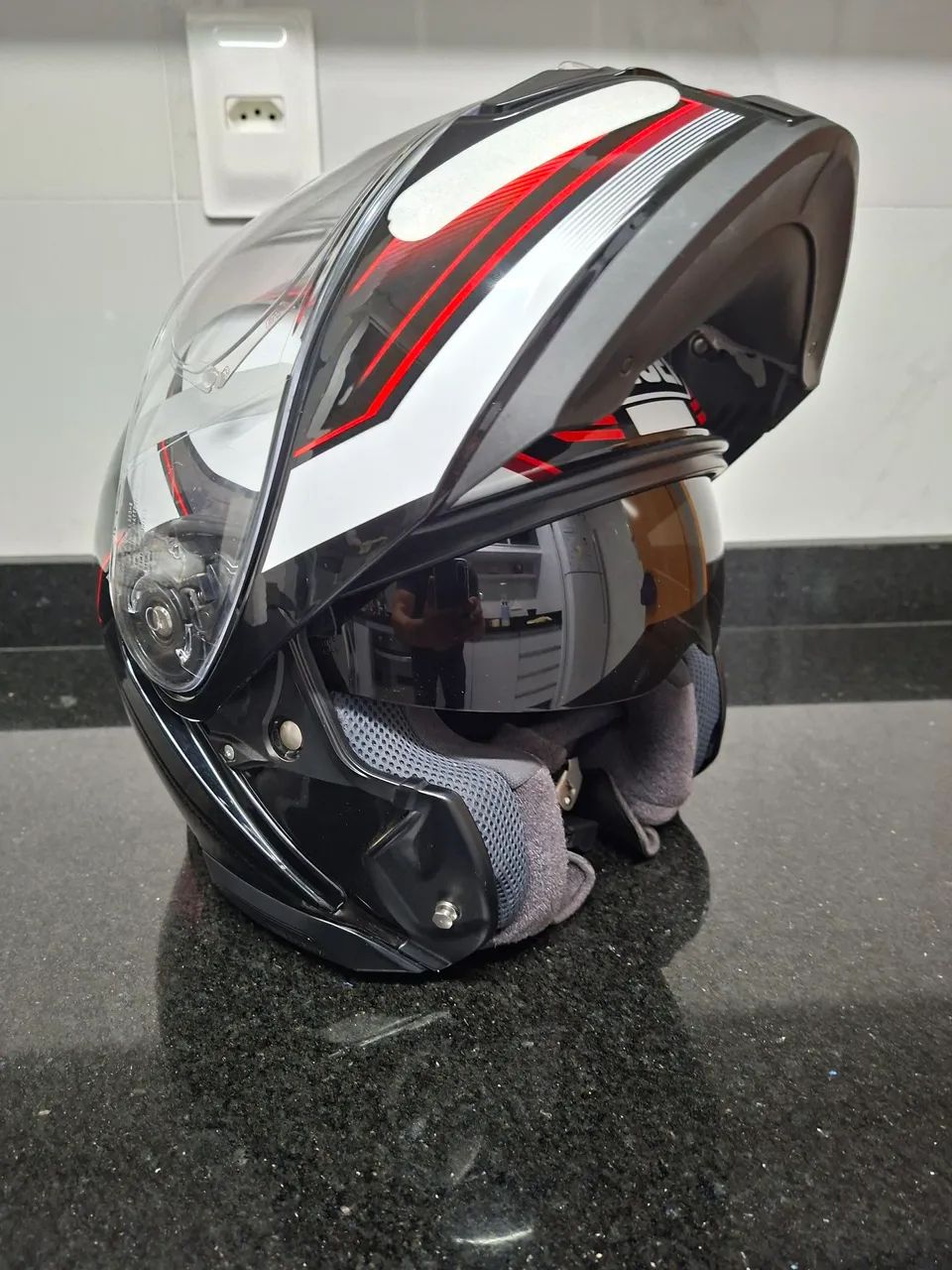 Capacete Shoei Neotec 3 tamanho 60 - Foto 4
