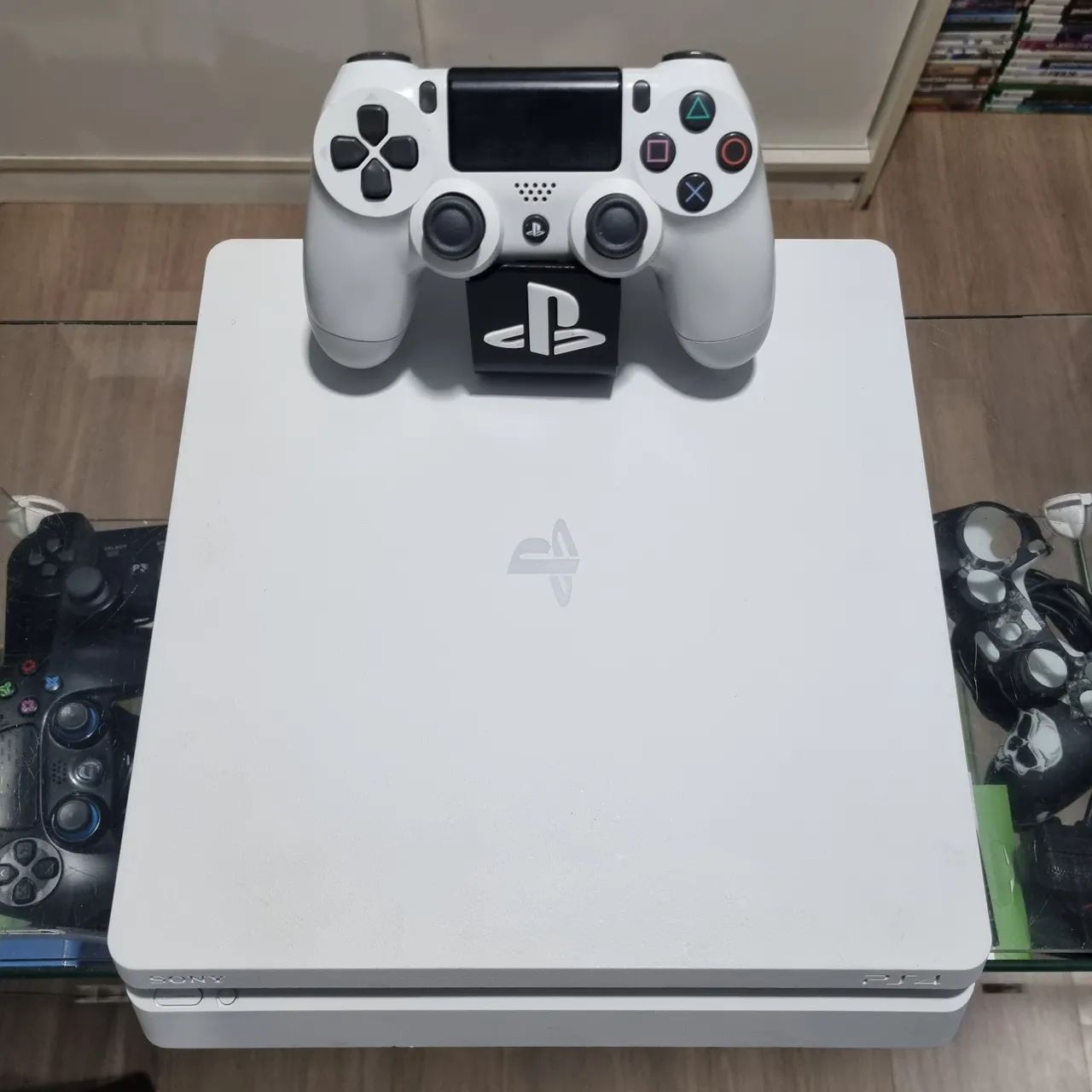 PS4 Slim 1tb d3sbl0qu34d0, Garantia, Aceito usado de entrada, Aceitamos Cartão ate 18x - Foto 2