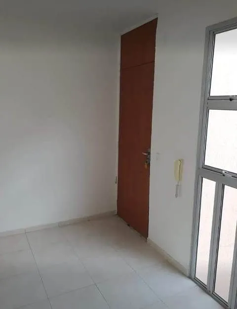 VENDO UM APARTAMENTO