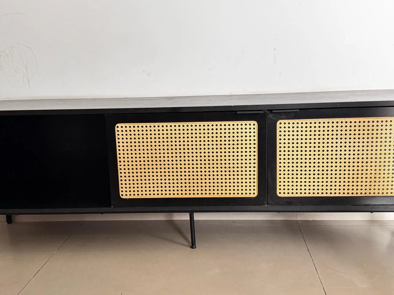 Mesa de centro moderna com design único