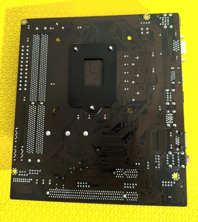Placa Mãe 1155 H61 Ddr3 i3 i5 i7 2ª e 3ª Geração Rede 1000 Nova - Foto 2