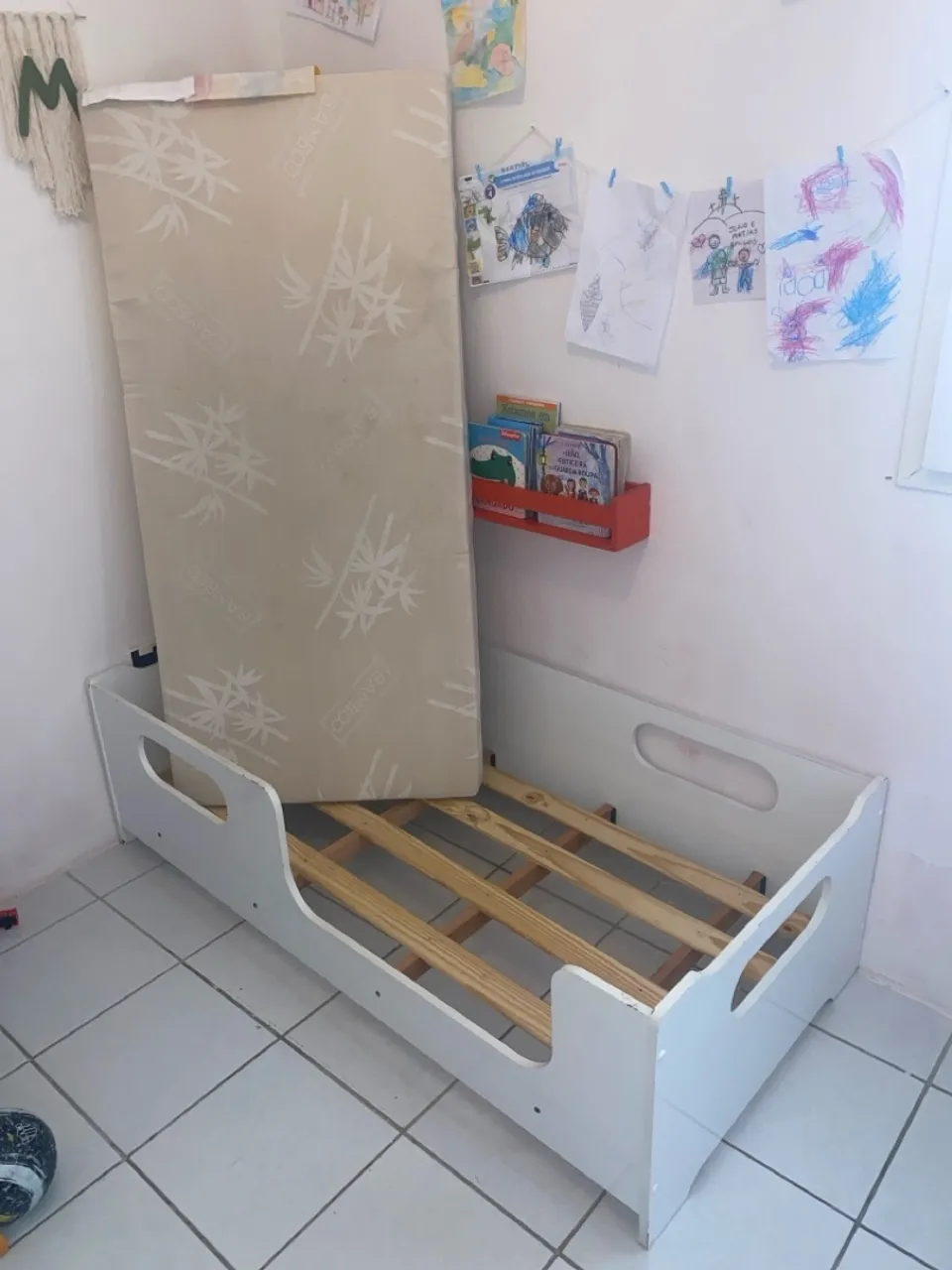 Cama Infantil Branca com Colchão