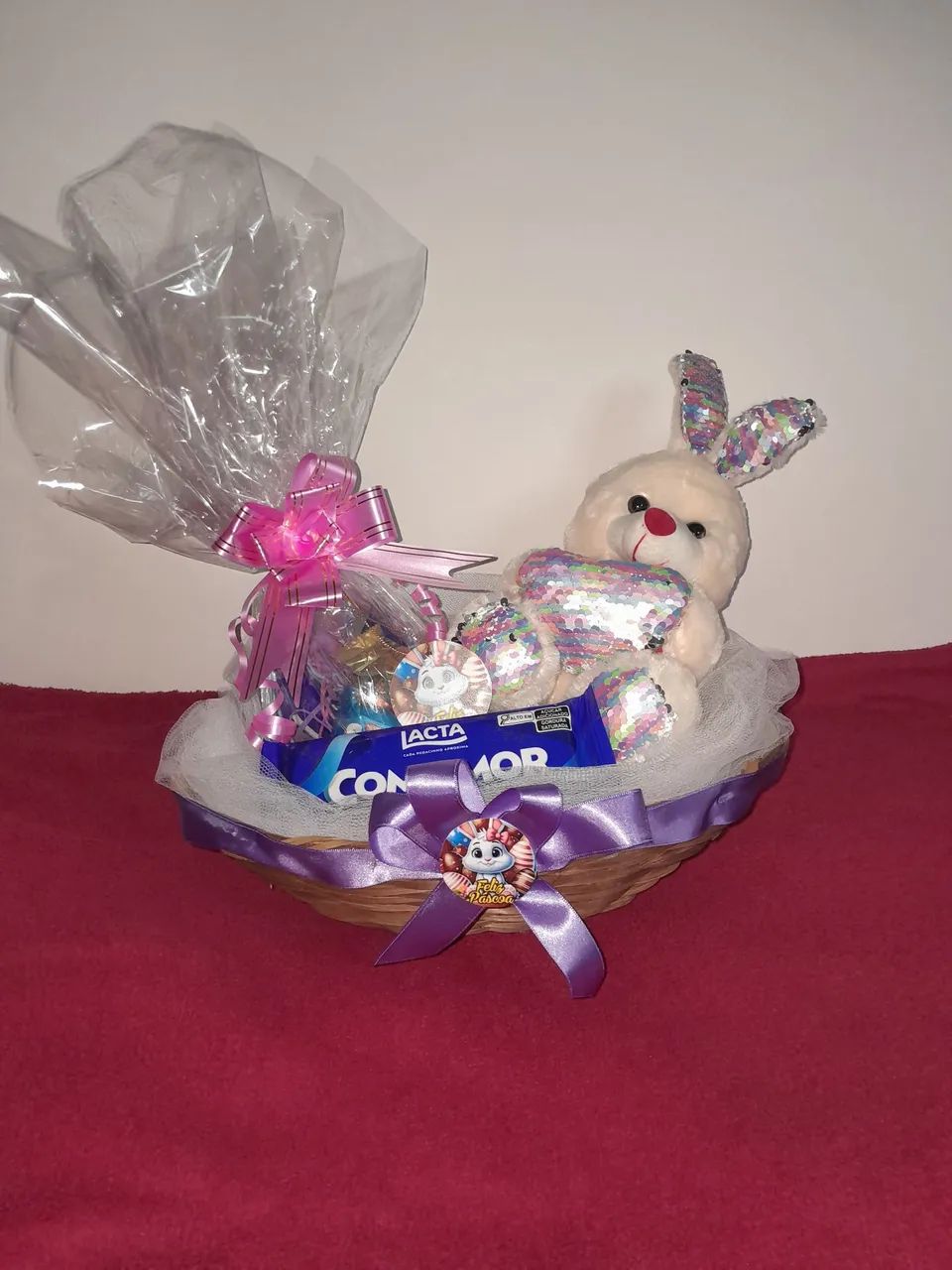 Cesta de Páscoa com bichinho, ovo de Páscoa Alternativo e chocolate - Foto 3