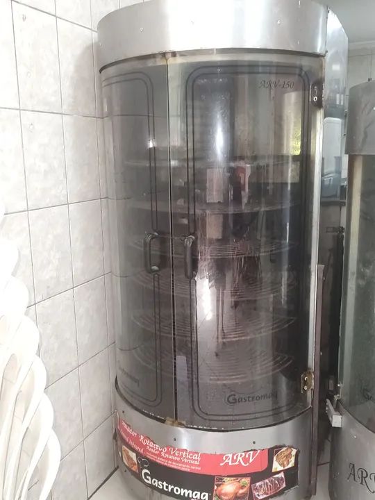 Assador Rotativo Vertical para Frango e carnes 100 kg  marca gastromaq - Foto 4