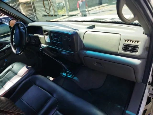 Ford F-250 XLT L, 2003, 6cc, c/ plataforma de 5,30mts.  - Foto 10
