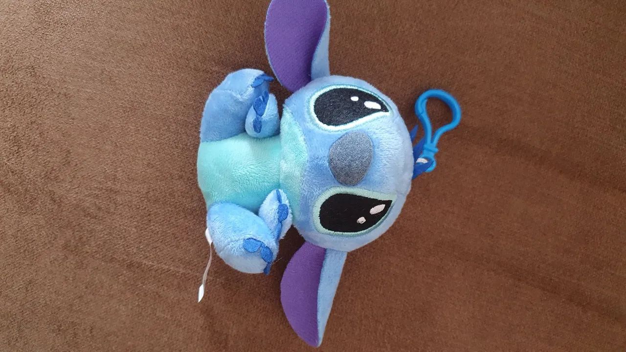 Pelúcia Stitch com chaveiro - Foto 3