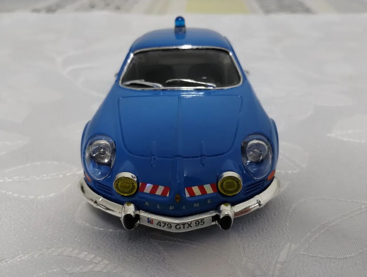 Miniatura Renault Alpine polícia 1/24 burago - Foto 2