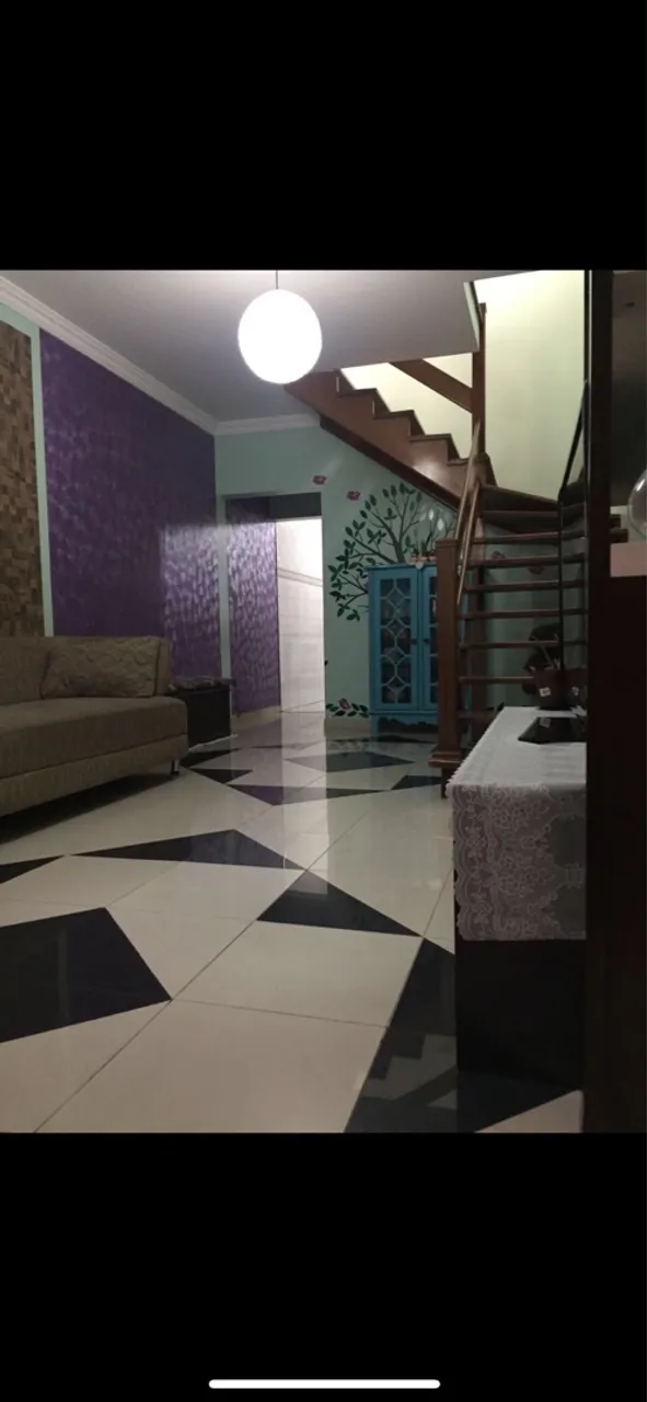 Venda Sobrado com 3 Quartos e 4 banheiros à Venda, 350 m² por R$ 499.000,00