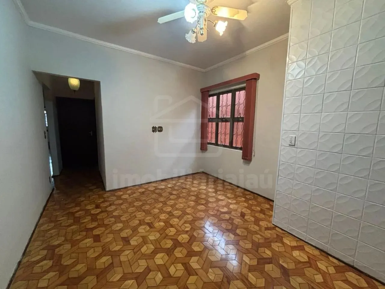 Casa no Jd. Santa Terezinha com 03 quartos em Jaú