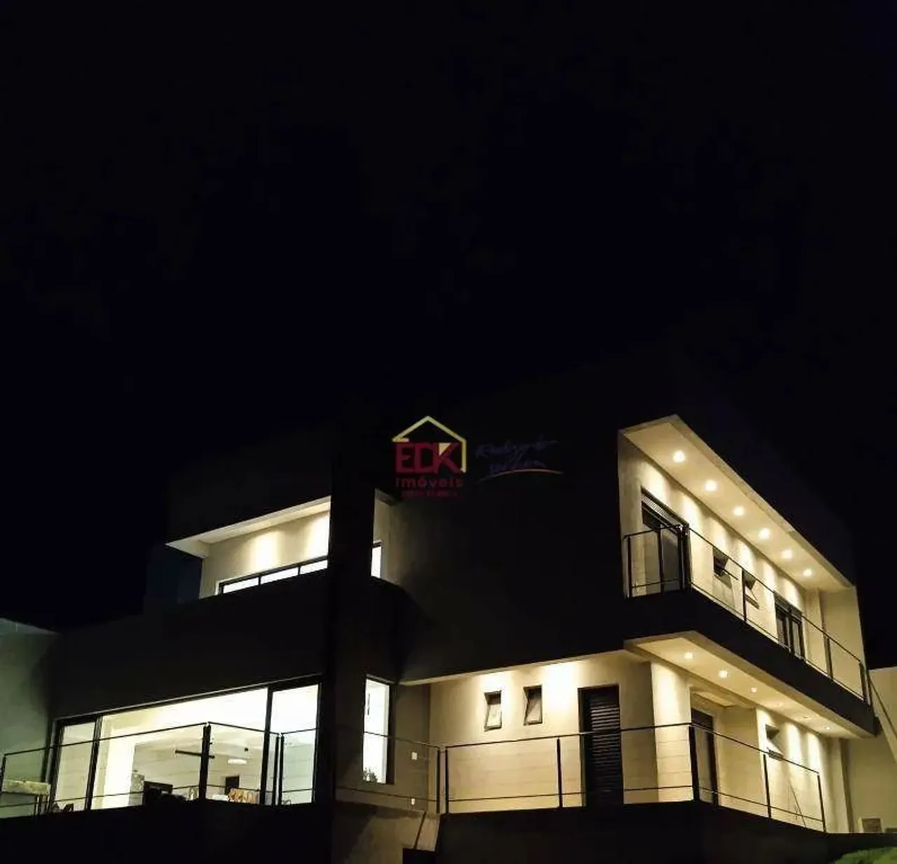 Casa Moderna em Condomínio Fechado Colinas do Parahyba, São José dos Campos/SP ??