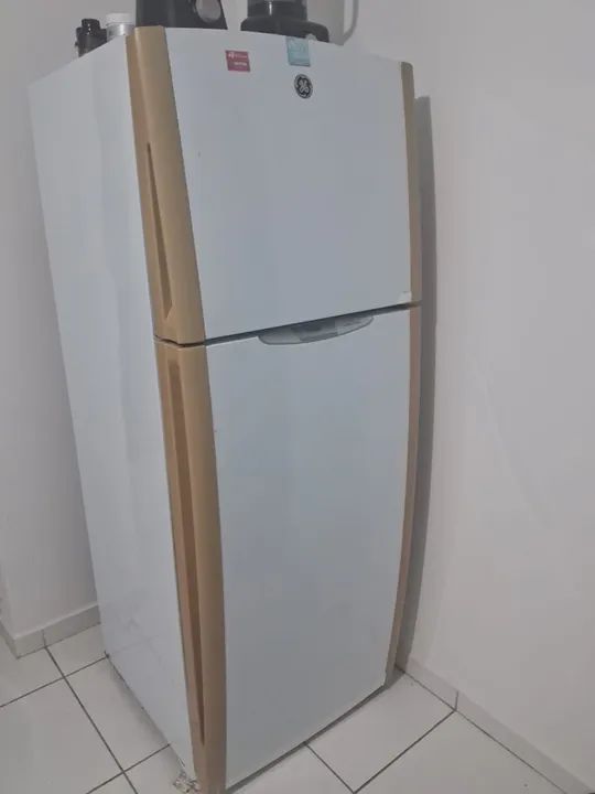 Ventilador+ geladeira+ ferro de passar roupa + liquidificador walita - Foto 4