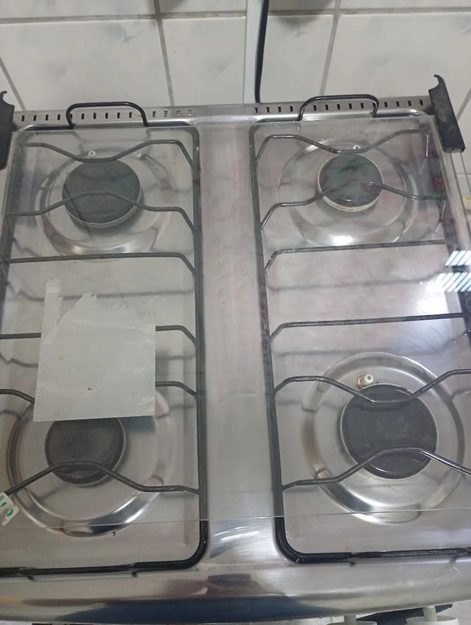 Vende-se fogão semi-novo com botij e mangueira de gás . - Foto 3