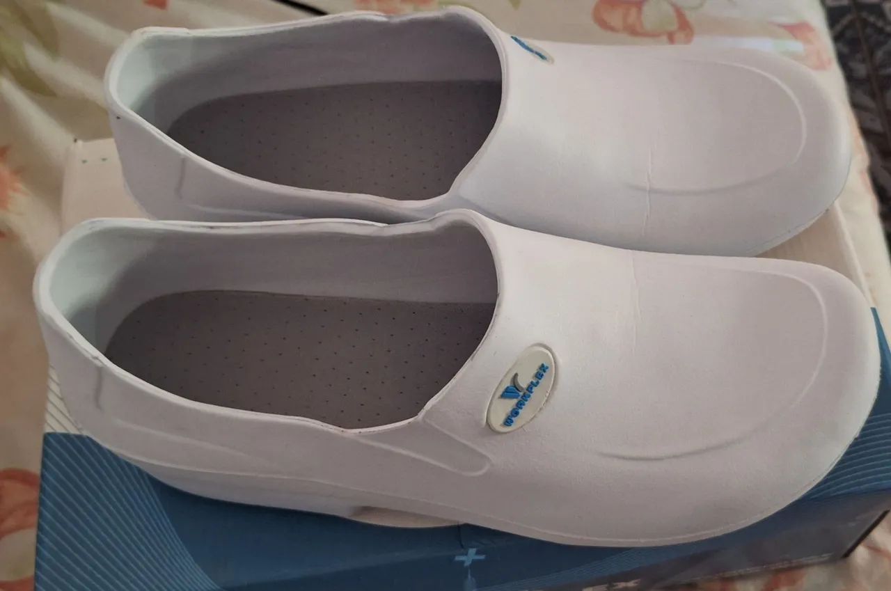 Sapatos Branco Bonaflex - Foto 3
