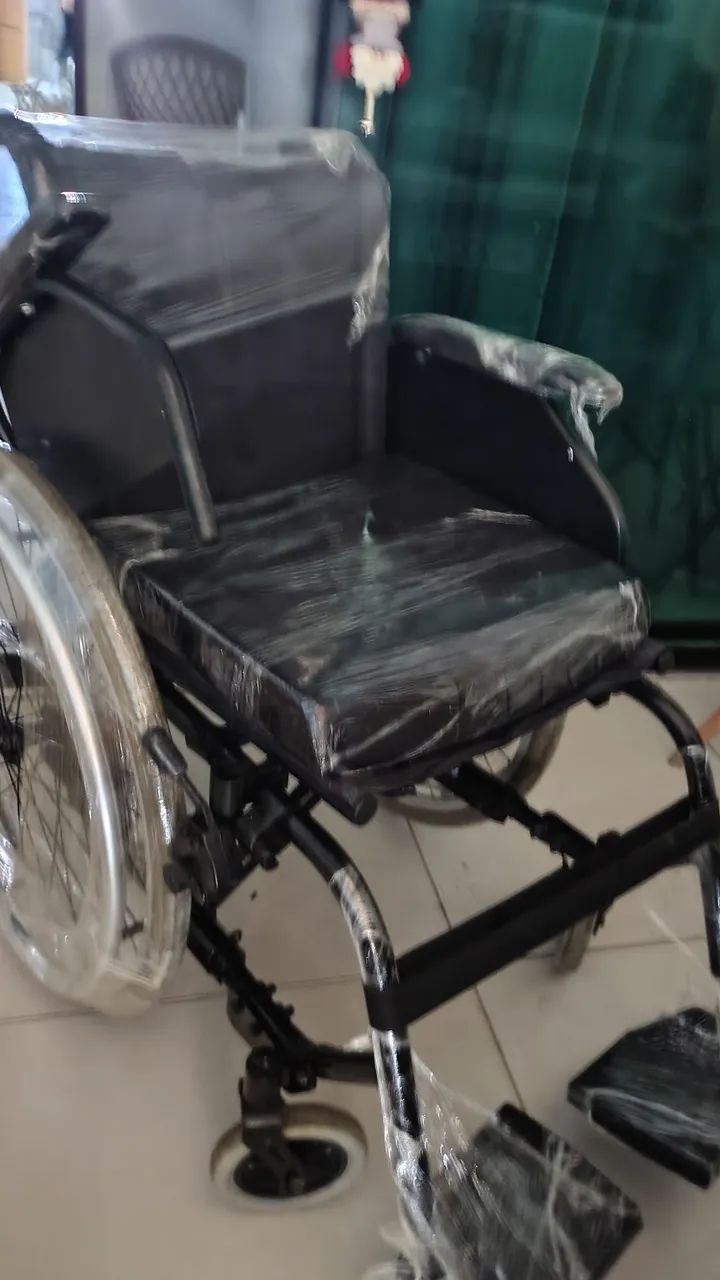 Cadeira de roda  - Foto 3