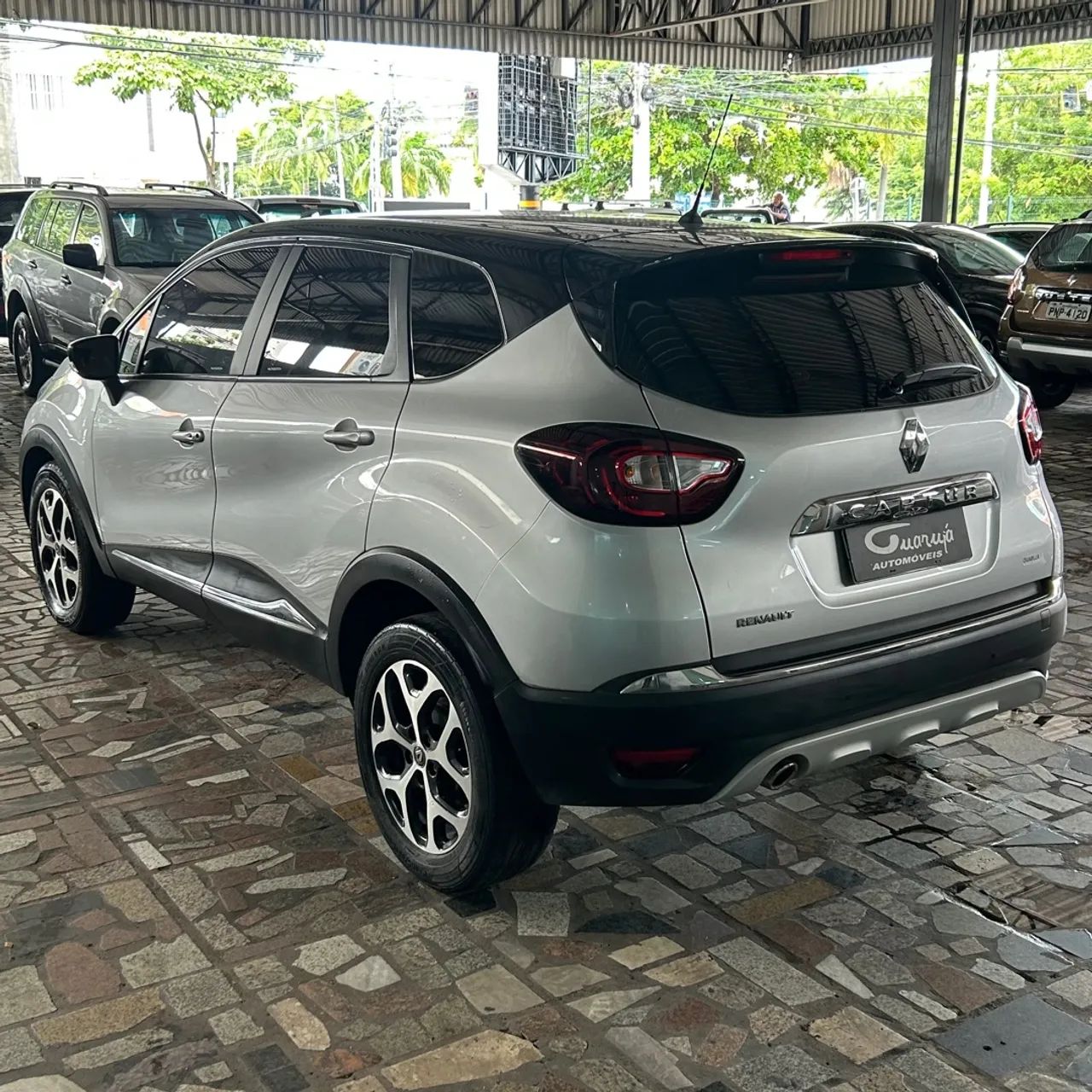 Renault Captur Intense 2.0 2021 - Foto 5