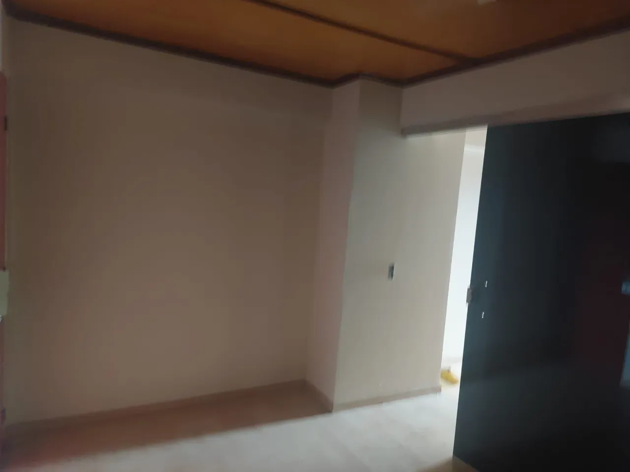 Alugo ou vendo sala no prédio Rio Negro center com 43 M2 tratar *