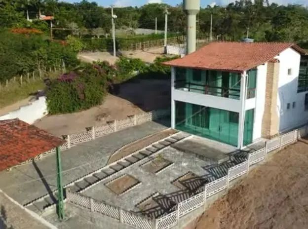 Casa em Gravatá a venda com 380 metros quadrados com 4 quartos em Porta Florada - Gravatá 