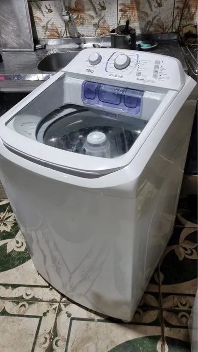 Máquina de Lavar Roupa 12kg Electrolux - JetClean - Silent - Foto 3