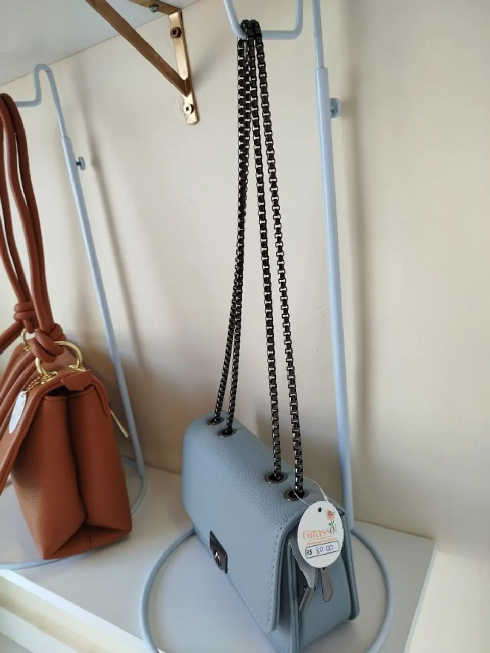  Bolsa Tiracolo Azul com Corrente  - Foto 2