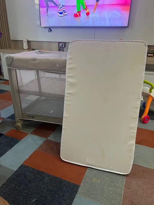 Berço Portátil Safety 1st Mini Play Desmontável - Foto 5