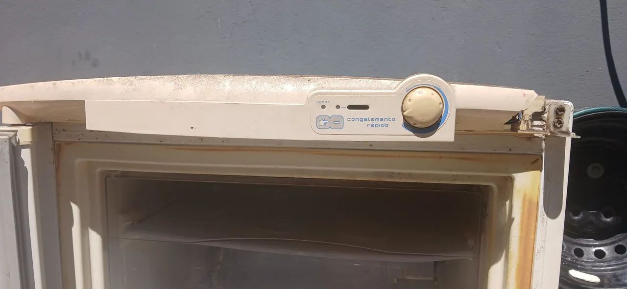 Freezer passo muito tempo desligado fui fuciona ele não ligou mas aceito propostas  - Foto 4