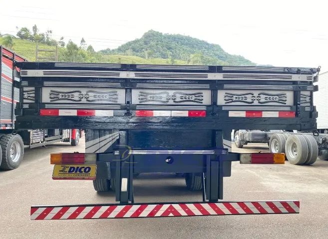 M.Benz 2430 2018 - Foto 5