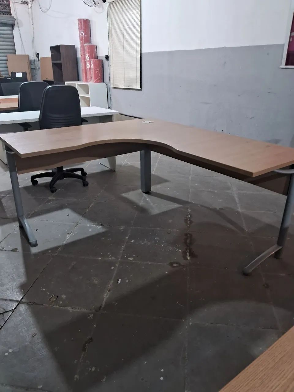 Mesa em L Amadeirada